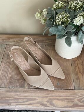 Vivaia Addison Tan Slingback Pointed Toe Heel 🆕